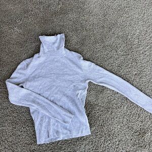 BRANDY MELVILLE long sleeve turtle neck